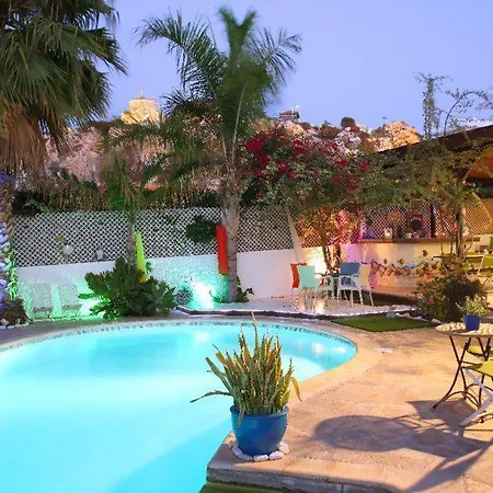 “villa With Large Pool And Majestic Sea Views” 93 *