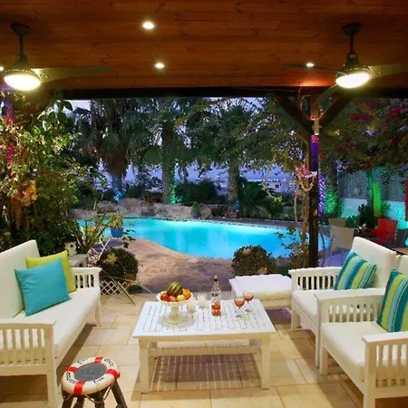 “villa With Large Pool And Majestic Sea Views” 93 Protaras