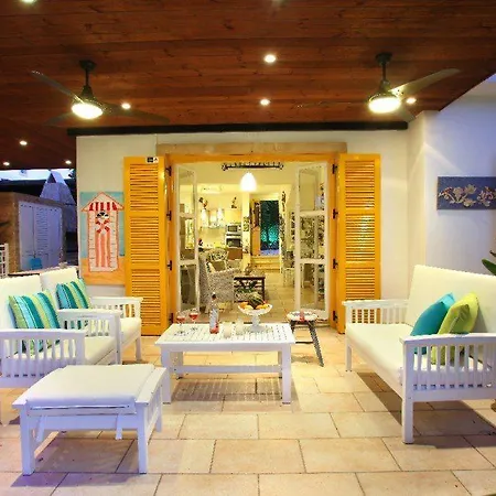 “villa With Large Pool And Majestic Sea Views” 93 * Protarász